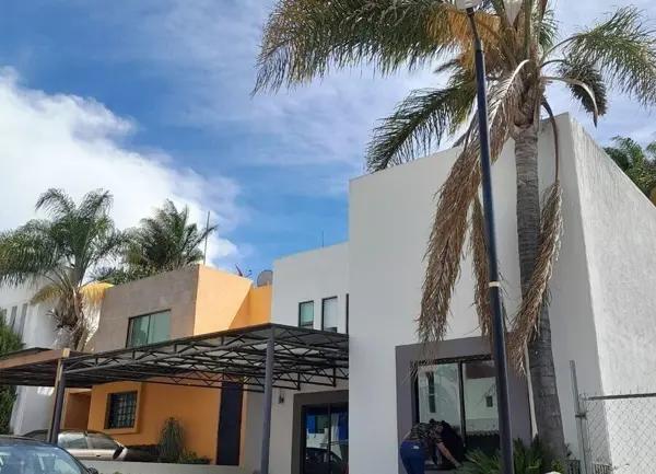 CASA EN VENTA EN ALTOZANO, MORELIA