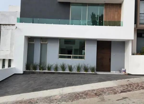 CASA EN VENTA EN VISTAS ALTOZANO, MORELIA