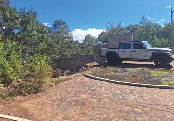 TERRENO EN VENTA EN FRACCIONAMIENTO MIRLOS ALTOZANO, MORELIA