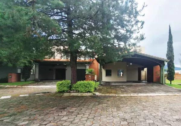 CASA EN VENTA EN JESUS DEL MONTE, MORELIA