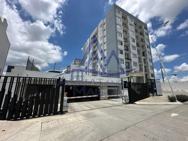 Departamento En Venta En Residencial Altaluz, Zapopan, Jalisco, JX71