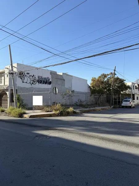 ESQUINA COMERCIAL EN VENTA EN SANTA CATARINA ESQUINA COMERCIAL EN VENTA EN SANTA CATARINA