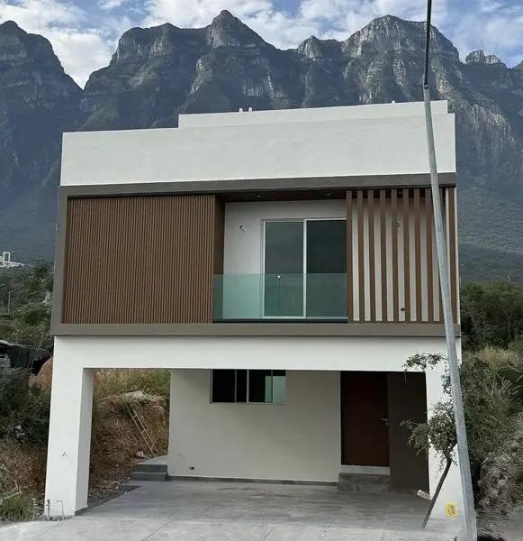 CASA EN CUMBRES MAGNOLIA