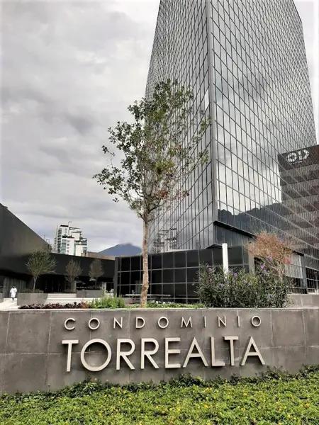 OFICINA EN VENTA CONDOMINIO TORREALTA
