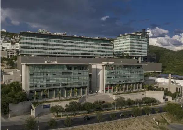 OFICINA EN VENTA EN VALLE ORIENTE