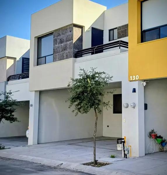CASA EN RENTA LA TOSCANA