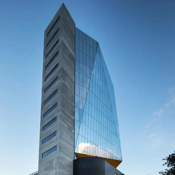 OFICINA EN VENTA VALLE ORIENTE