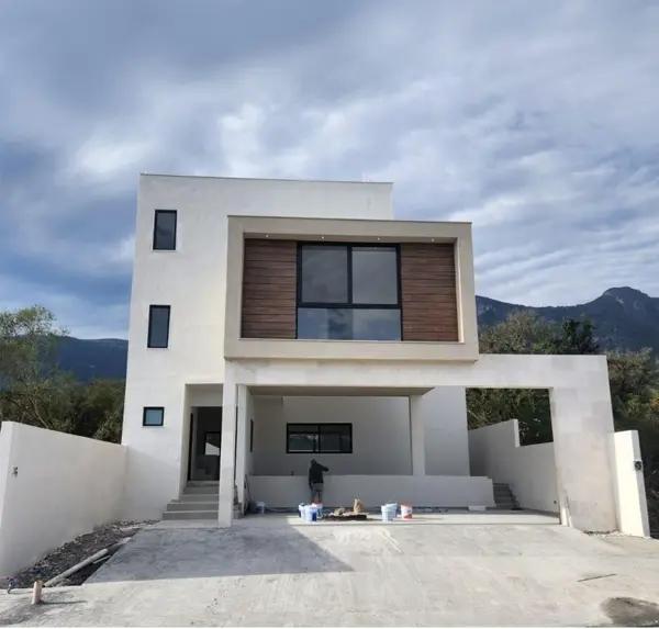 CASA EN  VENTA  AMANI TERRA, SANTIAGO N.L.