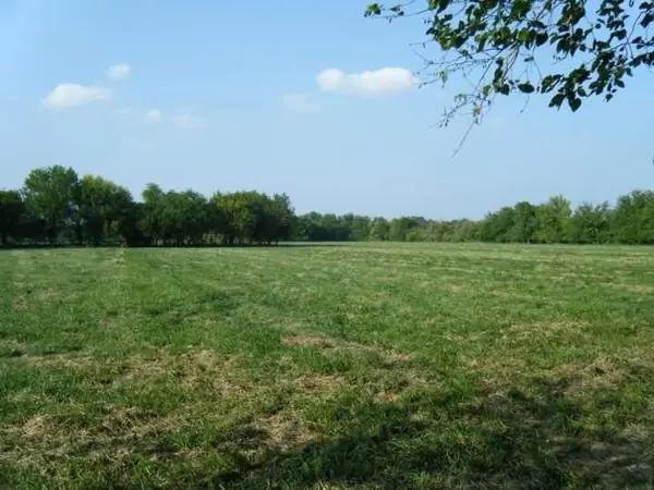 TERRENO EN VENTA, SANTA ROSA, APODACA NL A 100 MTS DE VALLE DE  LA RIOJA