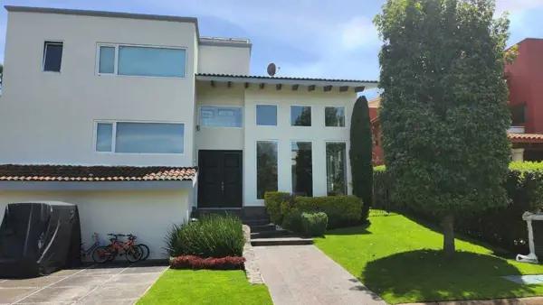 CASA VENTA EN CLUB DE GOLF LOS ENCINOS, ESTADO DE MEXICO