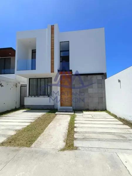 VENTA DE CASA EN COLINAS DEL REAL VILLA DE ALVAREZ COLIMA