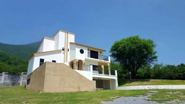 QUINTA EN VENTA EN CADEREYTA