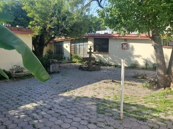 CASA EN VENTA CUMBRES 3ER SECTOR