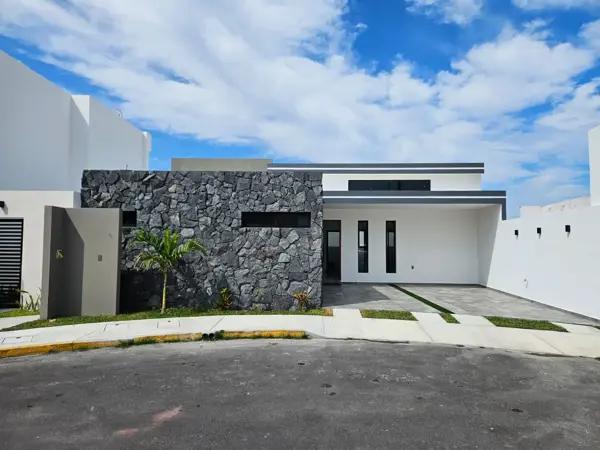 VENDO CASA DE 1 NIVEL EN LA RIVIERA VERACRUZANA VENDO CASA DE 1 NIVEL EN LA RIVIERA VERACRUZANA