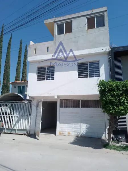 Casa En Venta En Noria De Sopeña, Silao, Guanajuato. JX71