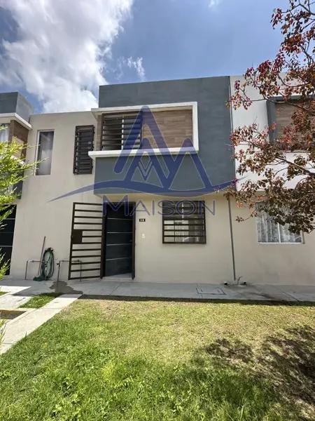 Casa En Venta En Valle San Pedro Urbi Quinta Versalles, Tecamac, Estado De Mexico. JX71