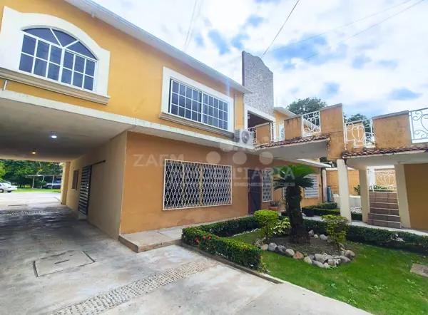 Casa en Venta en Atasta de Serra, Centro - Amplia y Bien Ubicada
