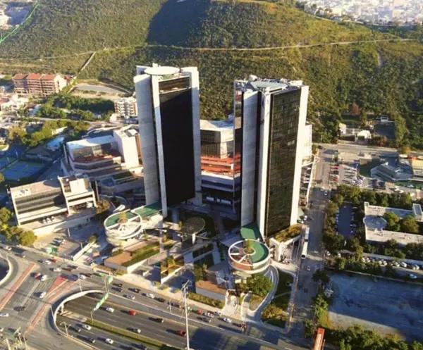 OFICINA EN VENTA EN TREBOL PARK