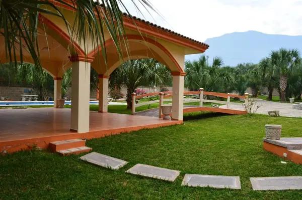 QUINTA EN VENTA  SANTIAGO  Fracc. Villas de la Boca