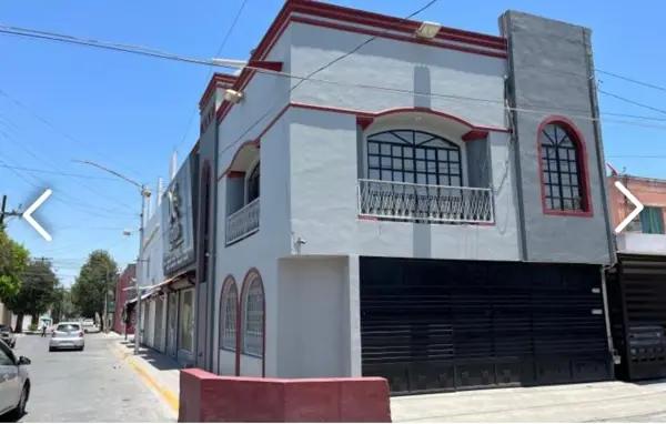 CASA CON USO DE SUELO EN RENTA EN APODACA