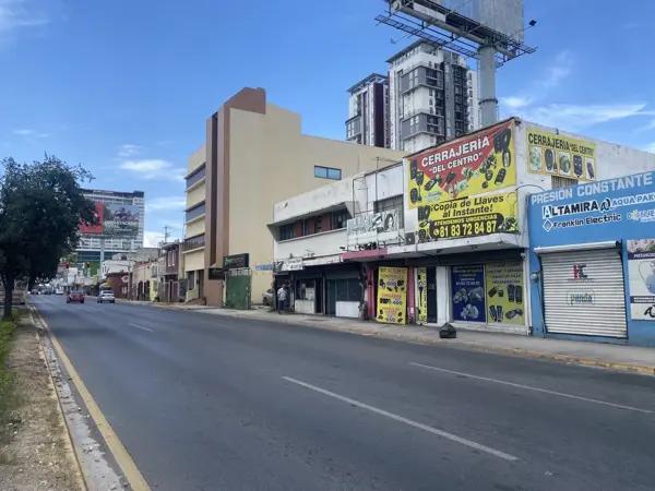 LOCAL COMERCIAL EN VENTA EN EL CENTRO