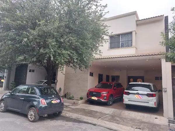 CASA EN VENTA EN PRIVADAS PORTAL DE CUMBRES CON AMENIDADES CASA EN VENTA EN PRIVADAS PORTAL DE CUMBRES CON AMENIDADES