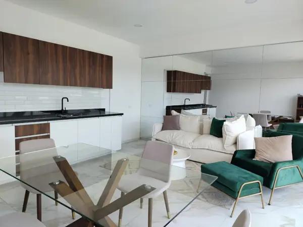 Moderno departamento nuevo en renta en Lomas III