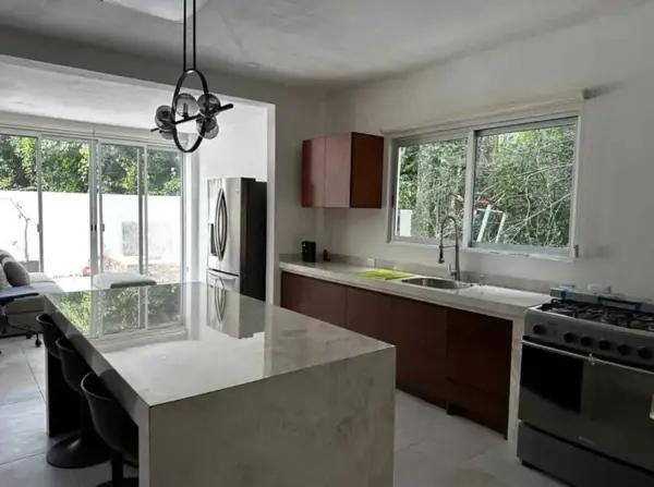 CASA EN VENTA AMUEBLADA EN CANCUN, ALDEA KIIN