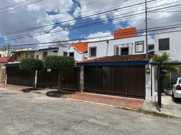 SE VENDE CASA DENTRO DE LA CIUDAD EN CHUBURNA HIDALGO MÉRIDA YUCATÁN SE VENDE CASA DENTRO DE LA CIUDAD EN CHUBURNA HIDALGO MÉRIDA YUCATÁN