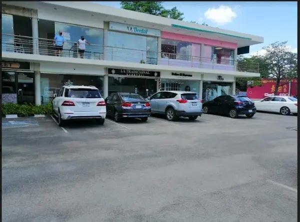 LOCAL COMERCIAL EN RENTA EN AVENIDA LÍBANO, MÉRIDA, YUCATÁN. BAMBÚ