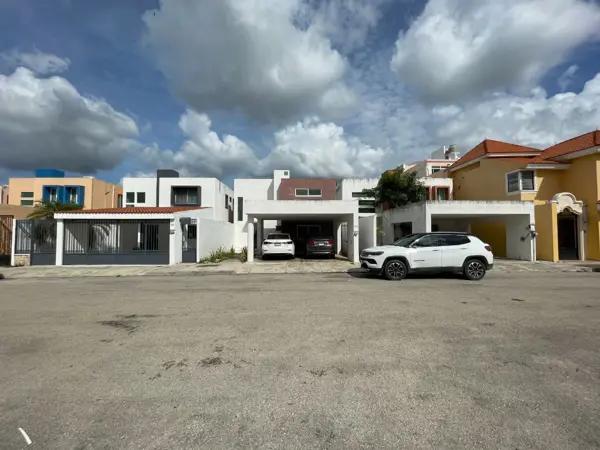 CASA EN RENTA EN PRIVADA QUINTA REAL ALTABRISA EN MÉRIDA YUCATÁN