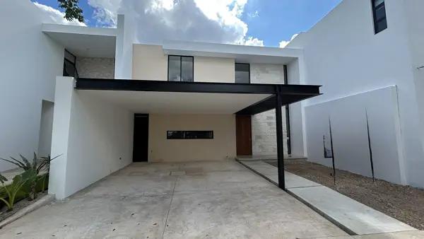 CASA EN VENTA EN PRIVADA RESIDENCIAL EN TEMOZON NORTE