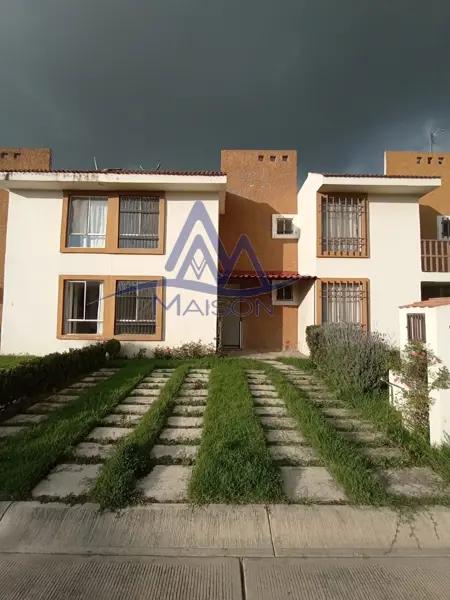 Casa En Venta En Residencial Villas Del Rosario San Juantlautla, San Pedro Cholula, Puebla. JX71