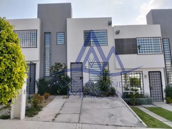 Casa En Venta En Residencial Lomas Del Pedregal, Galaxia La Calera, Puebla, Pue. JX71