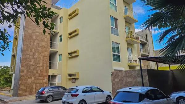 CONDO 2 RECS AMUEBLADO Y EQUIPADO. Planta baja con patio. Elevador y jacuzzi. CONDO 2 RECS AMUEBLADO Y EQUIPADO. Planta baja con patio. Elevador y jacuzzi.