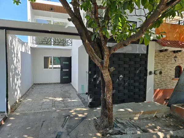 Increíble casa con acabados de buen gusto. Está casa no se visita! Se presume...