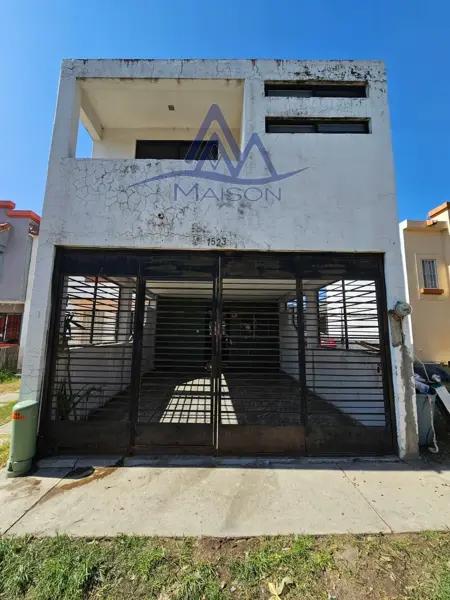 Casa En Venta En Urbi Villa Del Río, Paseo De Santiago, Tonala, Jalisco. JX71