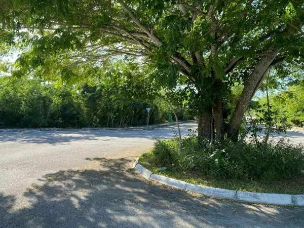 TERRENO EN VENTA EN MÉRIDA YUCATÁN EN RESIDENCIAL XCANATÚN TERRENO EN VENTA EN MÉRIDA YUCATÁN EN RESIDENCIAL XCANATÚN