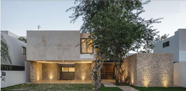 EN VENTA CASA DE LUJO CON ALBERCA EN PRIVADA CON AMENINADES. MERIDA, YUCATÁN EN VENTA CASA DE LUJO CON ALBERCA EN PRIVADA CON AMENINADES. MERIDA, YUCATÁN
