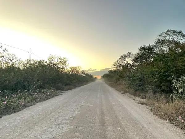 TERRENO EN VENTA EN MERIDA. ZONA SIERRA PAPACAL CERCA DE PRIVADAS