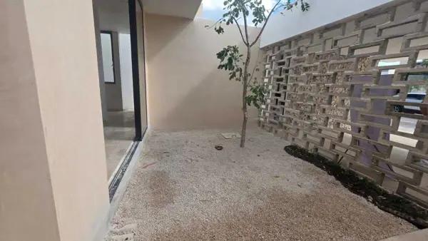 CASA NUEVA EN VENTA EN PRIVADA CON ALBERCA Y HABITACIÓN EN PLANTA BAJA EN MERIDA CASA NUEVA EN VENTA EN PRIVADA CON ALBERCA Y HABITACIÓN EN PLANTA BAJA EN MERIDA