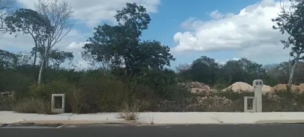 Terreno Residencial a unos metros de anillo periférico, Cholul – Mérida, Yucatán