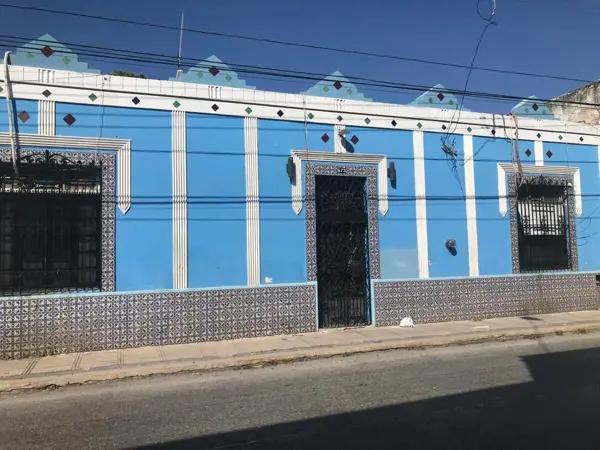 CASA EN VENTA EN EL CENTRO DE MERIDA, CASA AZUL
