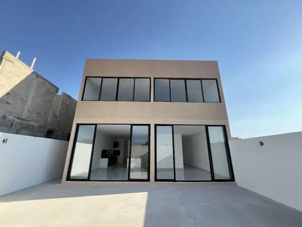 CASA EN VENTA EN MÉRIDA PRIVADA AL NORTE DE MERIDA MOD A1