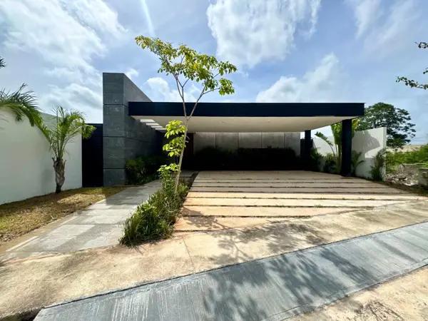Casa moderna en renta con alberca y amenidades – Conkal, Mérida Casa moderna en renta con alberca y amenidades – Conkal, Mérida