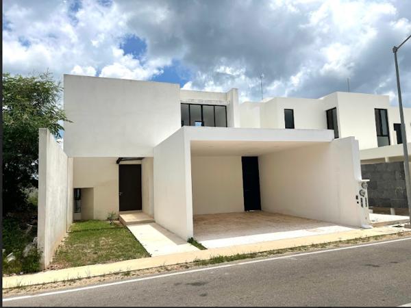 CASA EN VENTA EN PRIVADA CON AMENIDADES, MERIDA CASA EN VENTA EN PRIVADA CON AMENIDADES, MERIDA