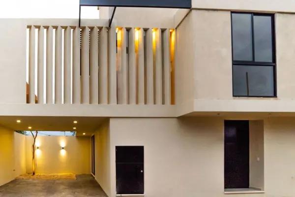 CASA EN VENTA TIPO TOWNHOUSE EN PRIVADA EN TEMOZON NORTE, MERIDA