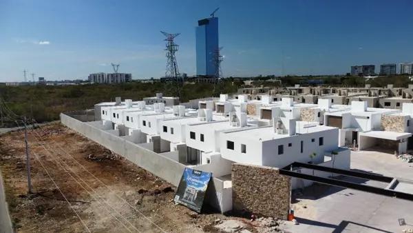 CASA EN VENTA EN TEMOZON EN PRIVADA, MERIDA CASA EN VENTA EN TEMOZON EN PRIVADA, MERIDA