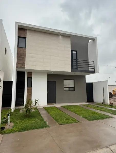 Casa en Venta en Los Olivos-  Modelo Encino