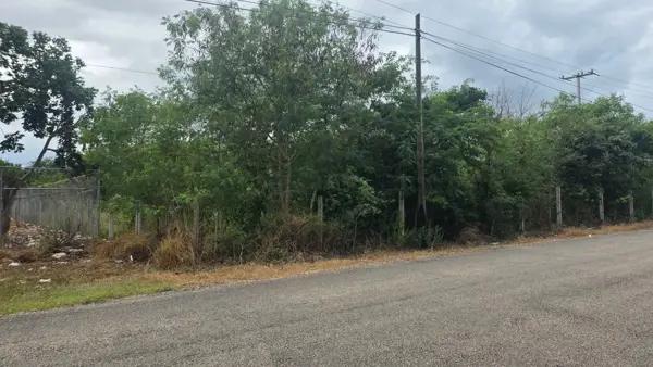 TERRENO EN VENTA EN PASEO NORTE, CHOLUL, MERIDA YUCATAN
